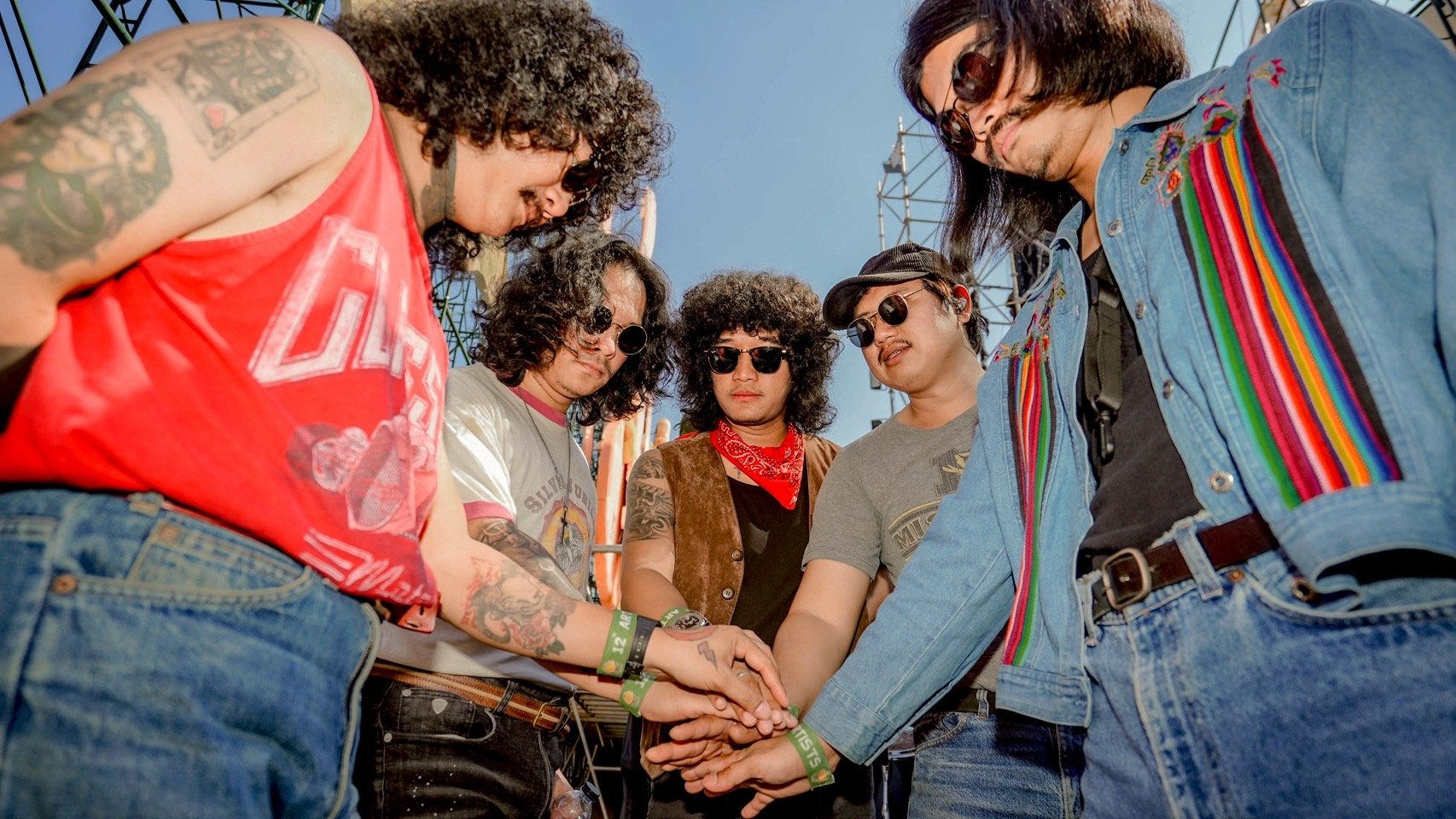 genie records เปิดบ้านต้อนรับวง 'FULL' ร็อกเลือดใหม่จากขอนแก่น เสริมทัพศิลปินคุณภาพ genie records เปิดบ้านต้อนรับวง 'FULL' ร็อกเลือดใหม่จากขอนแก่น เสริมทัพศิลปินคุณภาพ