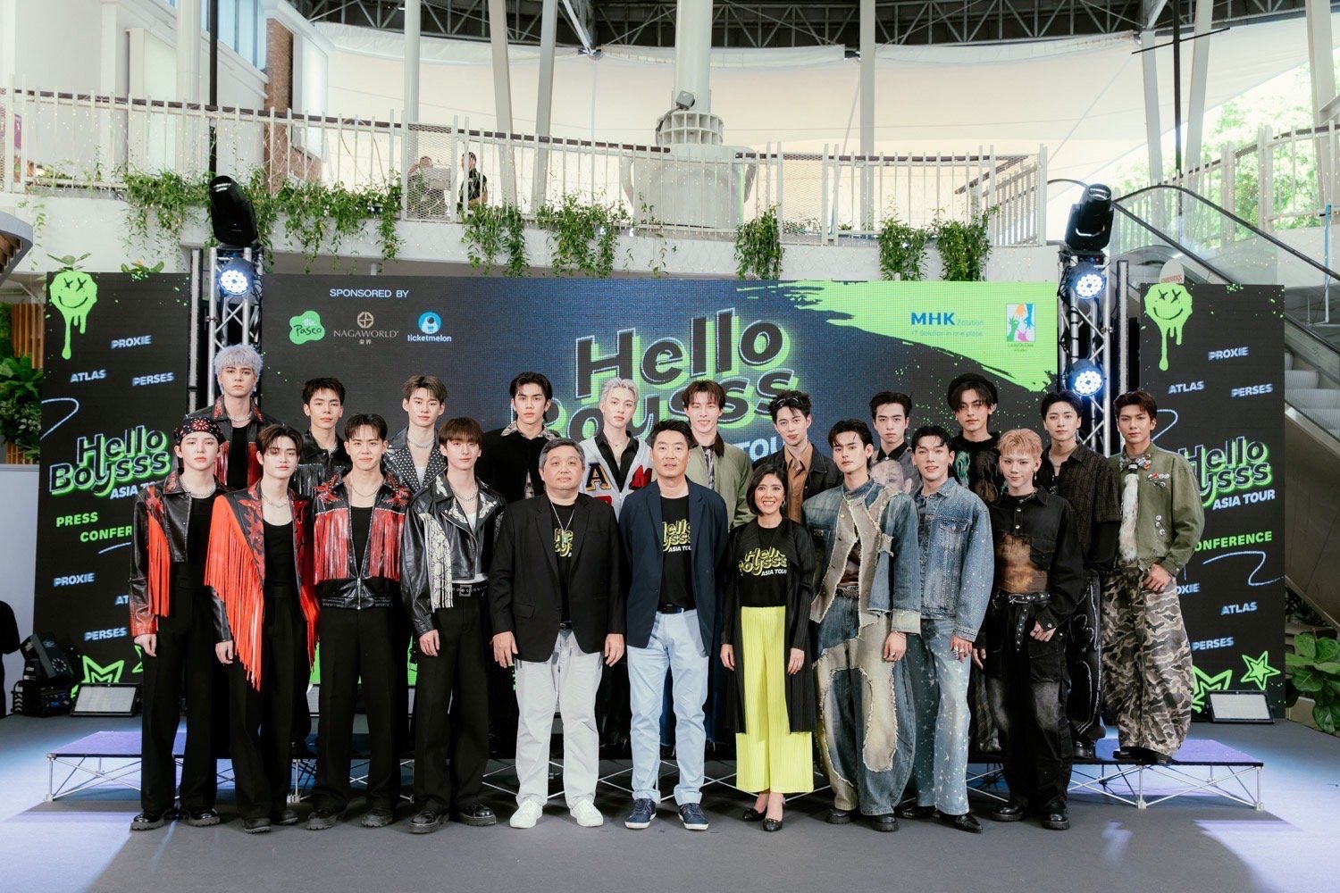 'เลยดูดี' จับมือ 'MHK Zolutions' ผุดโปรเจกต์ "Hello Boysss" ครั้งแรกของการพา T-Pop ไทยสู่ตลาดโลกอย่างเป็นทางการ คว้า 3 T-pop สุดฮอต "PROXIE, ATLAS, PERSES" ประเดิมทัวร์แรกฝั่งเอเชีย