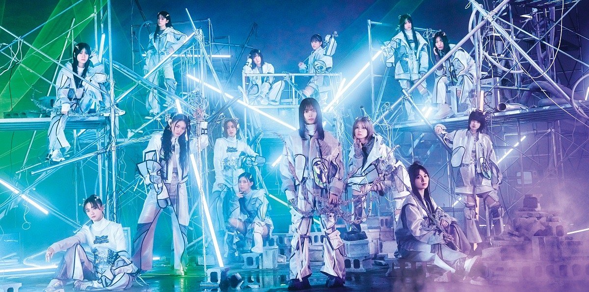 ไอดอลกรุ๊ปแถวหน้าของญี่ปุ่น SAKURAZAKA46 ปล่อยอัลบั้มที่รวมเพลงรีมิกซ์ของดีเจชื่อดังชาวฝรั่งเศส NAELECK โดยวางจำหน่ายแล้วทั่วโลก