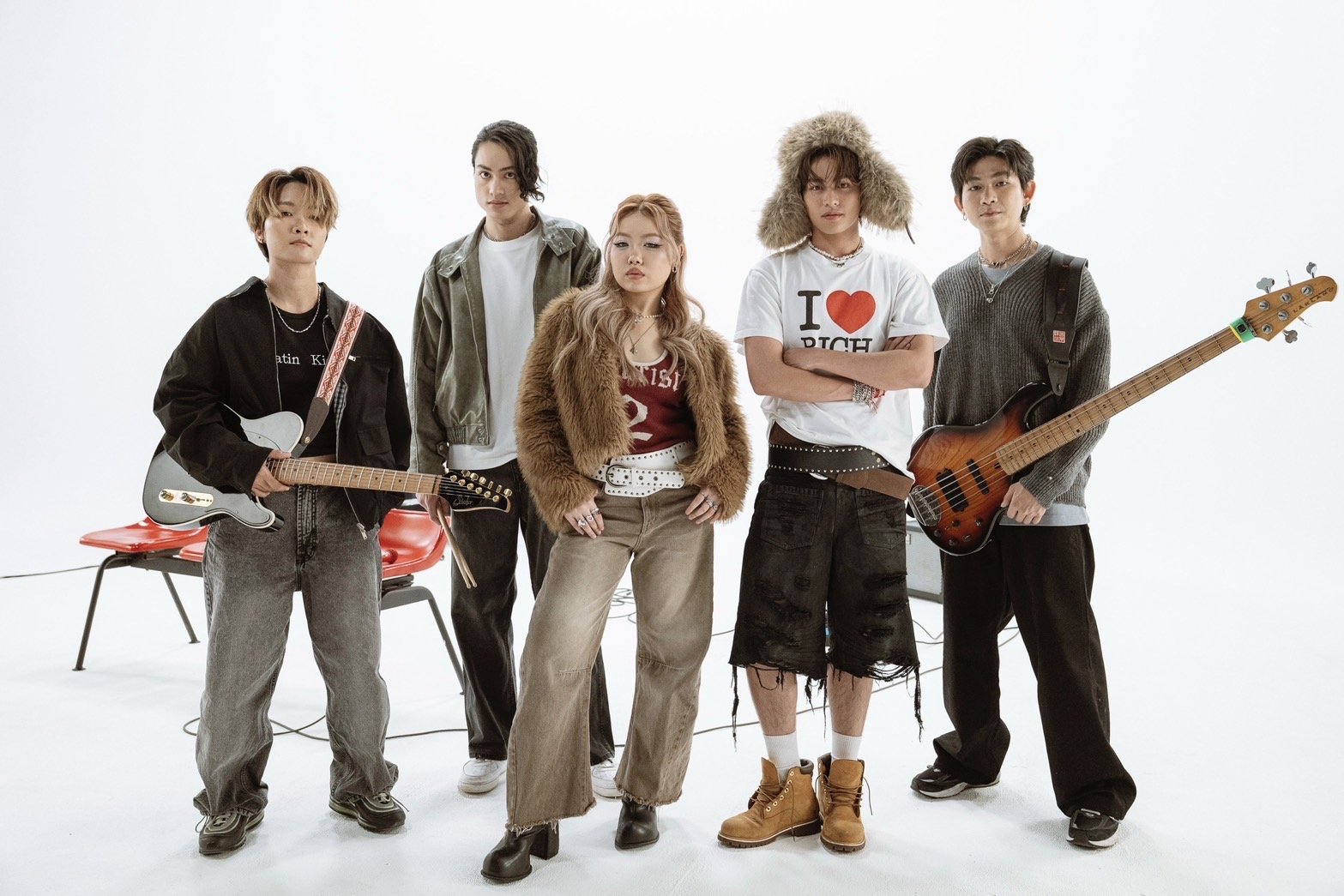 'พู่กัน กันฏ์ระพี' ปล่อยซิงเกิลสุดเท่ทัชใจคนมีคู่ "WHY? (ทำไม)" คว้า 'โชกุน ปารมี' นั่งแท่นพระเอก MV ครั้งแรก!!