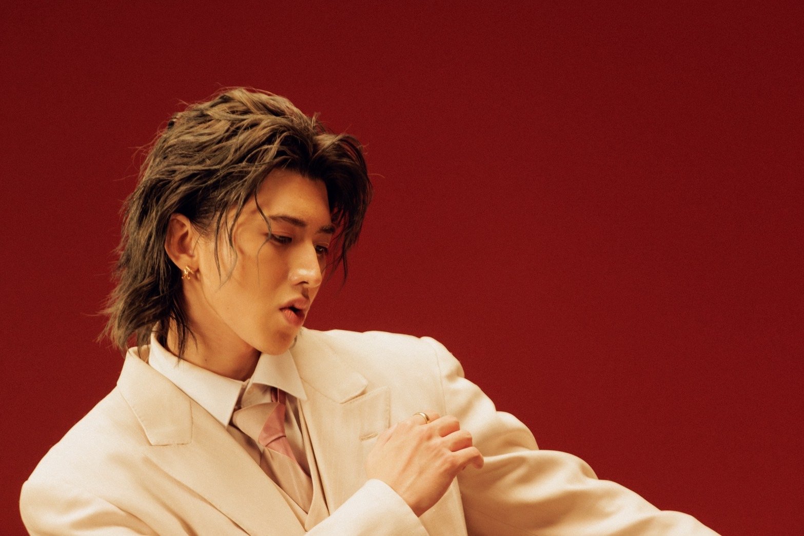 ศิลปินระดับโลก KUN ส่งซิงเกิลแนวเรโทรป๊อป "What a Day" ผ่านค่าย 88rising หลังคว้ารางวัลจาก JOOX และขึ้นโชว์เป็นศิลปินหลัก KUN พร้อมแล้วที่จะขยายอิทธิพลทางดนตรีและแฟชั่นของเขาไปทั่วเอเชีย