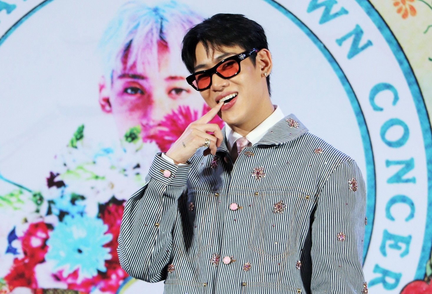  'อุ๊ย! อากาเซ่เลิศอ่ะ'! 'แบมแบม' ชวนทุกคนมาเอนจอย แบบกันเอง ง่ายๆ สบายๆ ในคอนเสิร์ต "2025 BamBam HOMETOWN Concert in Bangkok"