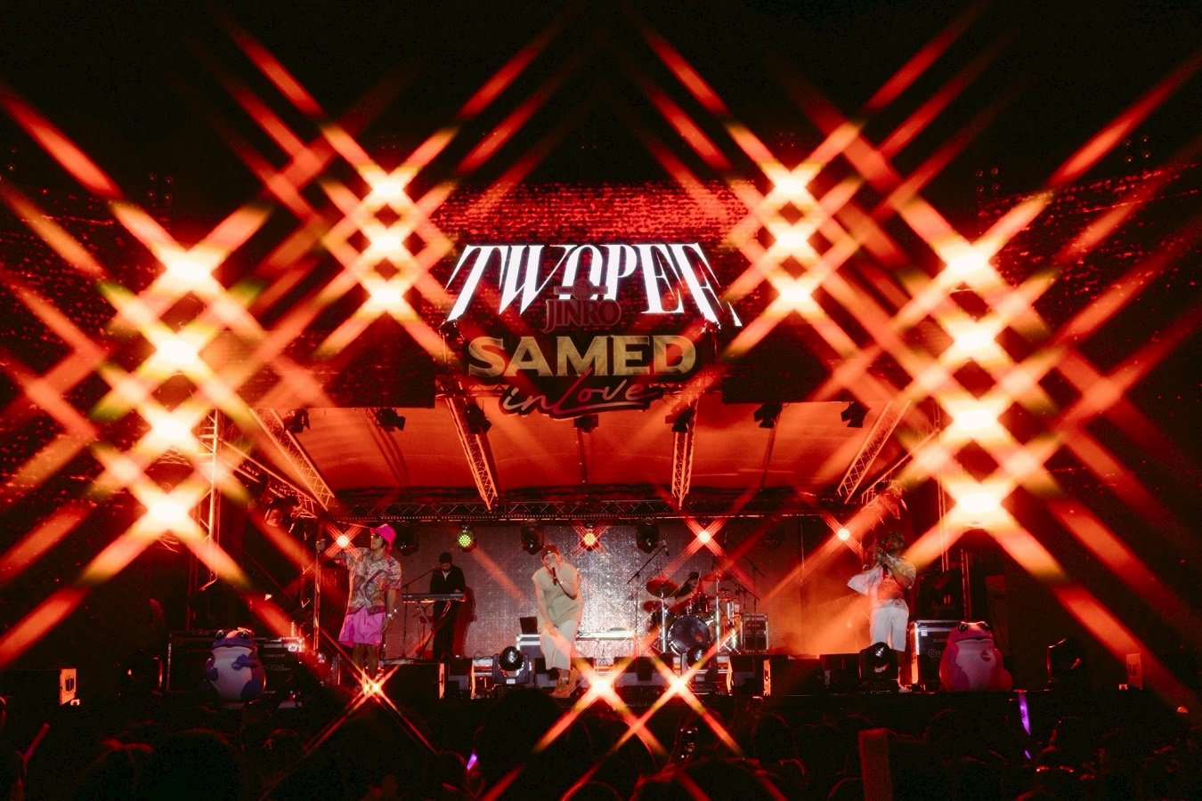 ที่สุดแห่งเทศกาลดนตรีกลางทะเล "JINRO presents SAMED IN LOVE 2025" พาแฟนเพลง ล่าขุมทรัพย์ความมันกลางเสม็ด 9 ศิลปิน-ดีเจสุดฮอต ยกพลถล่มเวที! สาดความมันตลอดคืน! 