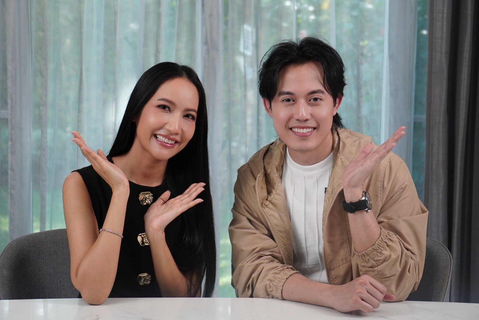 ตอกย้ำความปัง รายการ "โสดโซไซตี้ (Single Society)" ซีซัน 2 'เอ๊ะ อิศริยา' พาเปิดใจ 'ไอซ์ สารวัตร' เผย 'พุทธ อภิวรรณ' มีแฟนคือ?