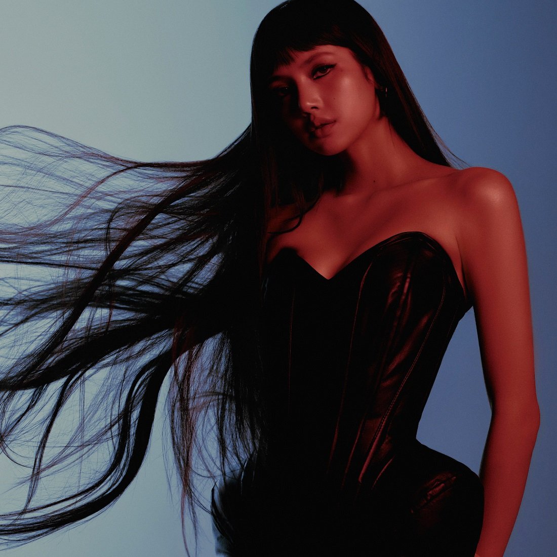 LISA ปล่อย EP PRESS PLAY ผลงานใหม่ที่แฟนๆ รอคอย พร้อมมิวสิกวิดีโอเพลง "Tarantino"