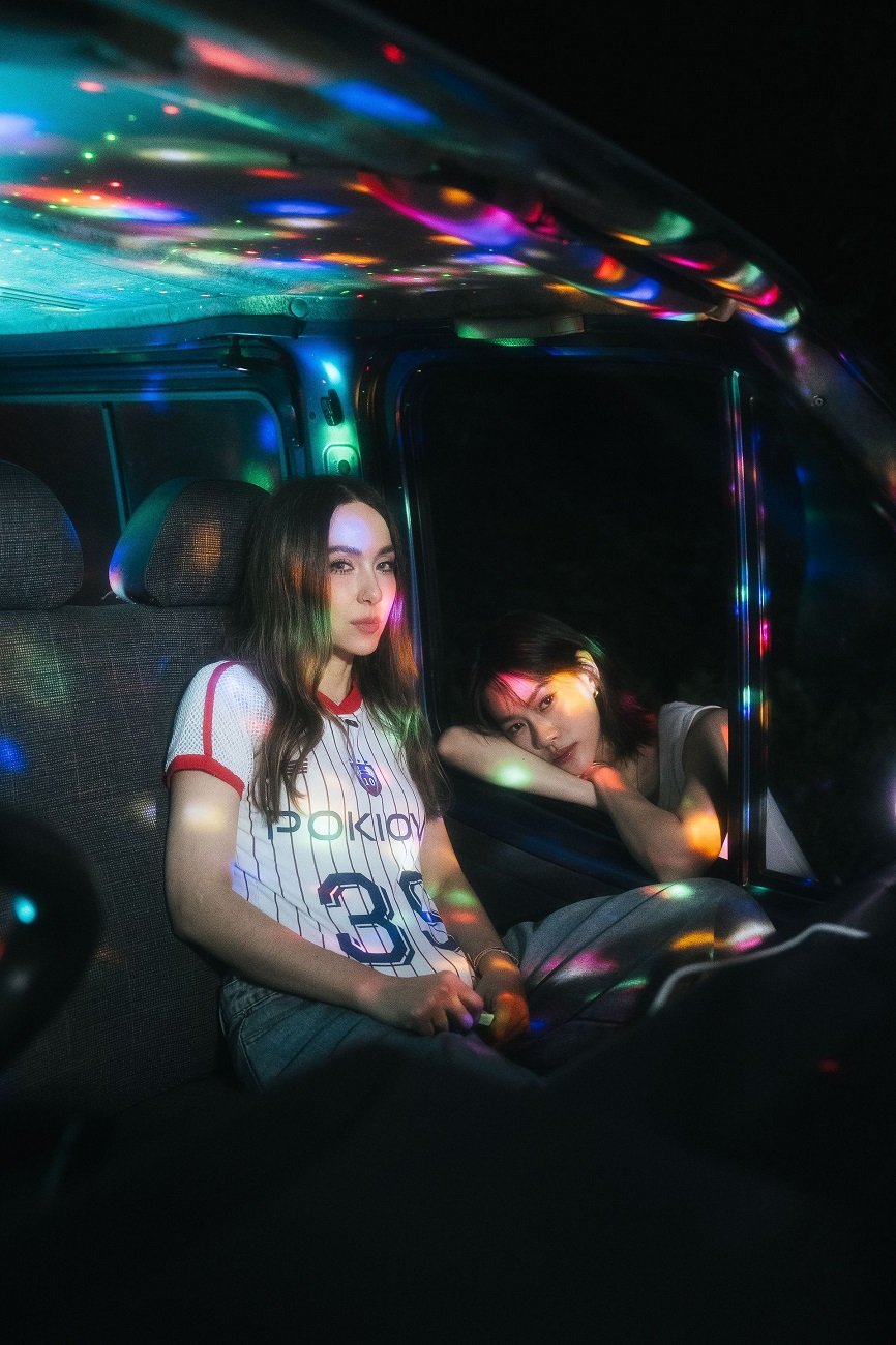 ปาล์มมี่ ฉีกสไตล์ ส่ง "Neon" เพลงใหม่สุดเท่ ดึง 'เอมี่ ทสร' เล่นเอ็มวี