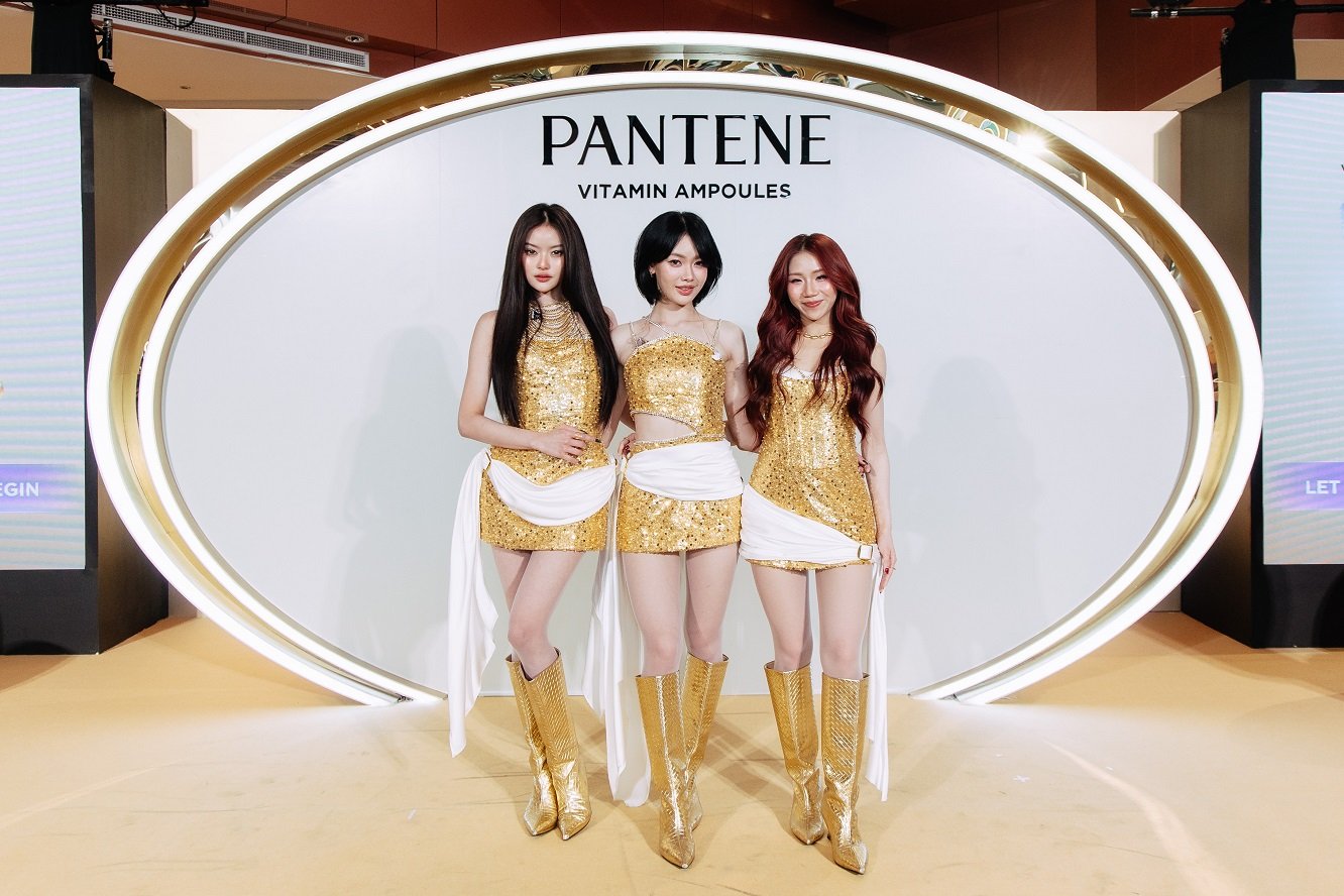 'PiXXiE' และ 'นัทฮง' ร่วมสัมผัสนวัตกรรมทรีทเม้นท์ใหม่ "Pantene Miracles Vitamin Ampoule" คลิกปุ๊บ ผมกลอสปั๊ป!