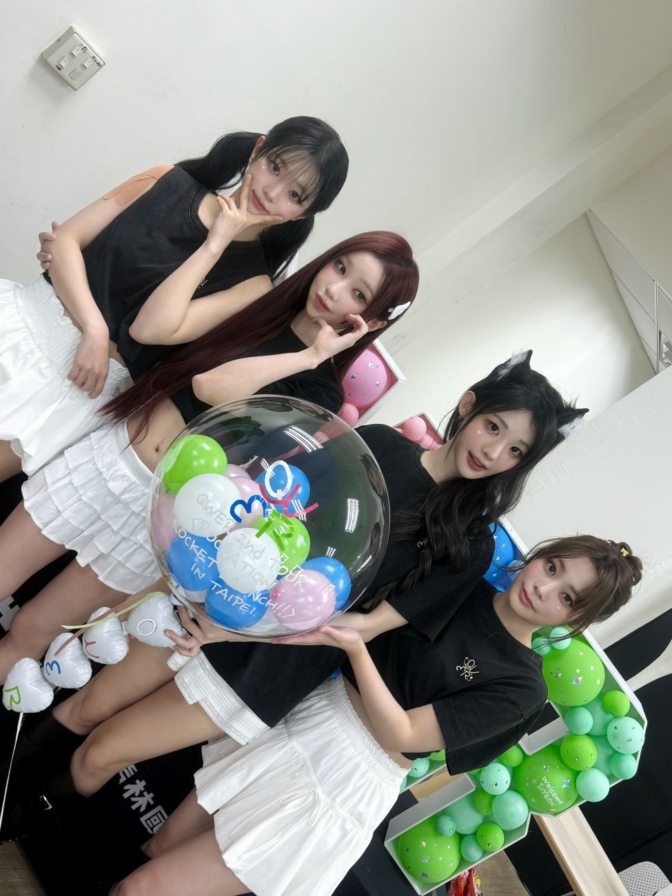 QWER ขนพลังร็อกตะลุยเอเชีย! ส่งต่อความมันส์ถึงแฟนไทย ห้ามพลาด "QWER 2nd TOUR <ROCKATION : ROCKET LAUNCH!!> IN BANGKOK" 14 พ.ย. นี้!
