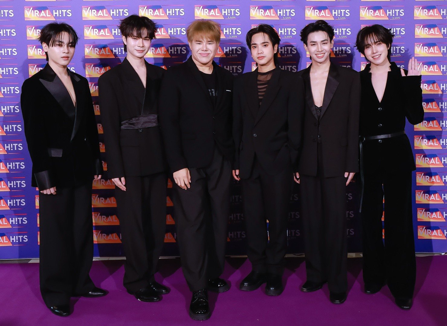 ยิ่งใหญ่สมเกียรติ! ทัพศิลปิน-ดารา-คนดังตบเท้าร่วมงาน The Viral Hits Thailand Spotlight Awards 2026 และ Asian Soft Power Awards 2026 ปีที่ 2 คับคั่ง รวมดาวบันเทิงไทยเอเชียรับรางวัลเกียรติยศ