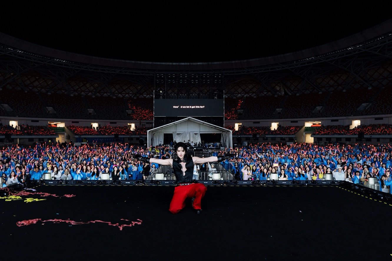 'ไมค์ พิรัชต์' ปังต่อเนื่องในจีน! ร่วมโชว์เวทีใหญ่ งาน "Popular Code Peak Live Concert in Zunyi"
