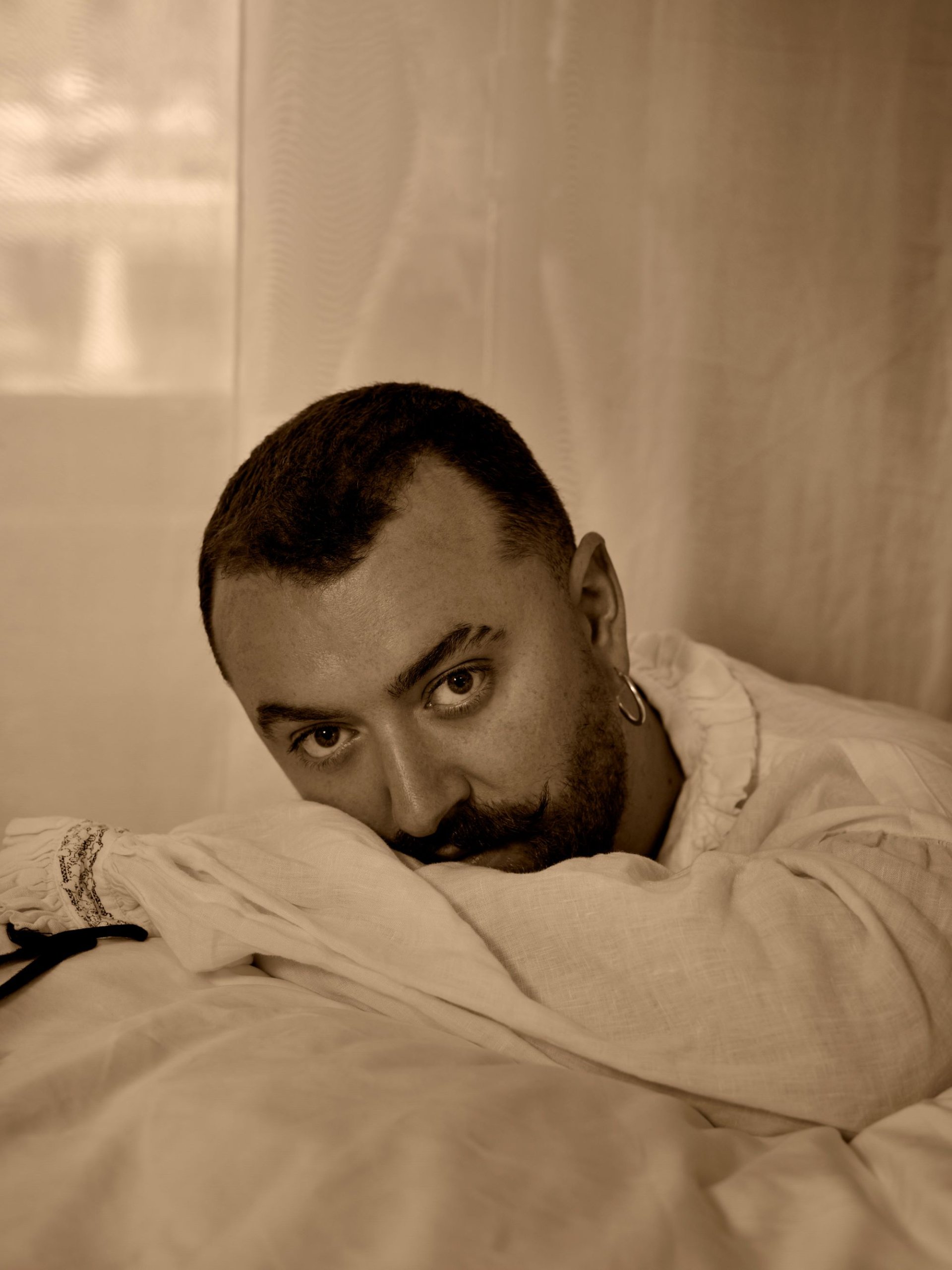 Sam Smith จัดเต็มซาวด์ทรงพลัง พร้อมคณะนักร้องประสานเสียงสุดอลังการ ในเพลงใหม่ "Oh Mother" แฟนๆ รอฟังอัลบั้มใหม่ Hazel Eyes วันที่ 21 สิงหาคมนี้