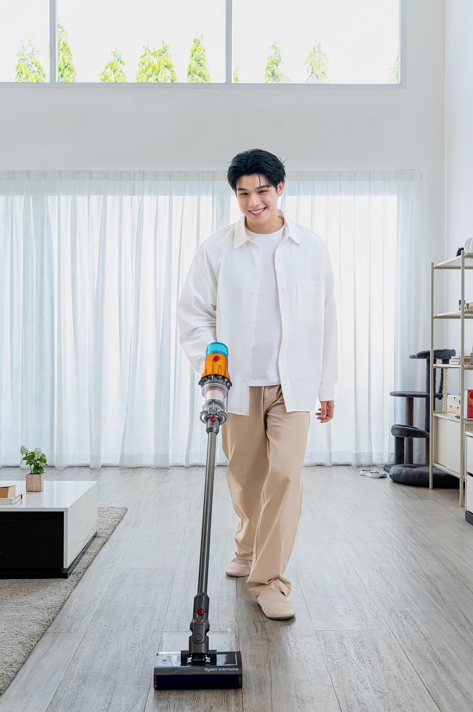 Dyson ประเทศไทยร่วมกับ สกาย วงศ์รวี เผยเทคโนโลยีล่าสุดจาก Dyson ที่ทำให้การทำความสะอาดบ้าน ง่ายกว่าที่เคย