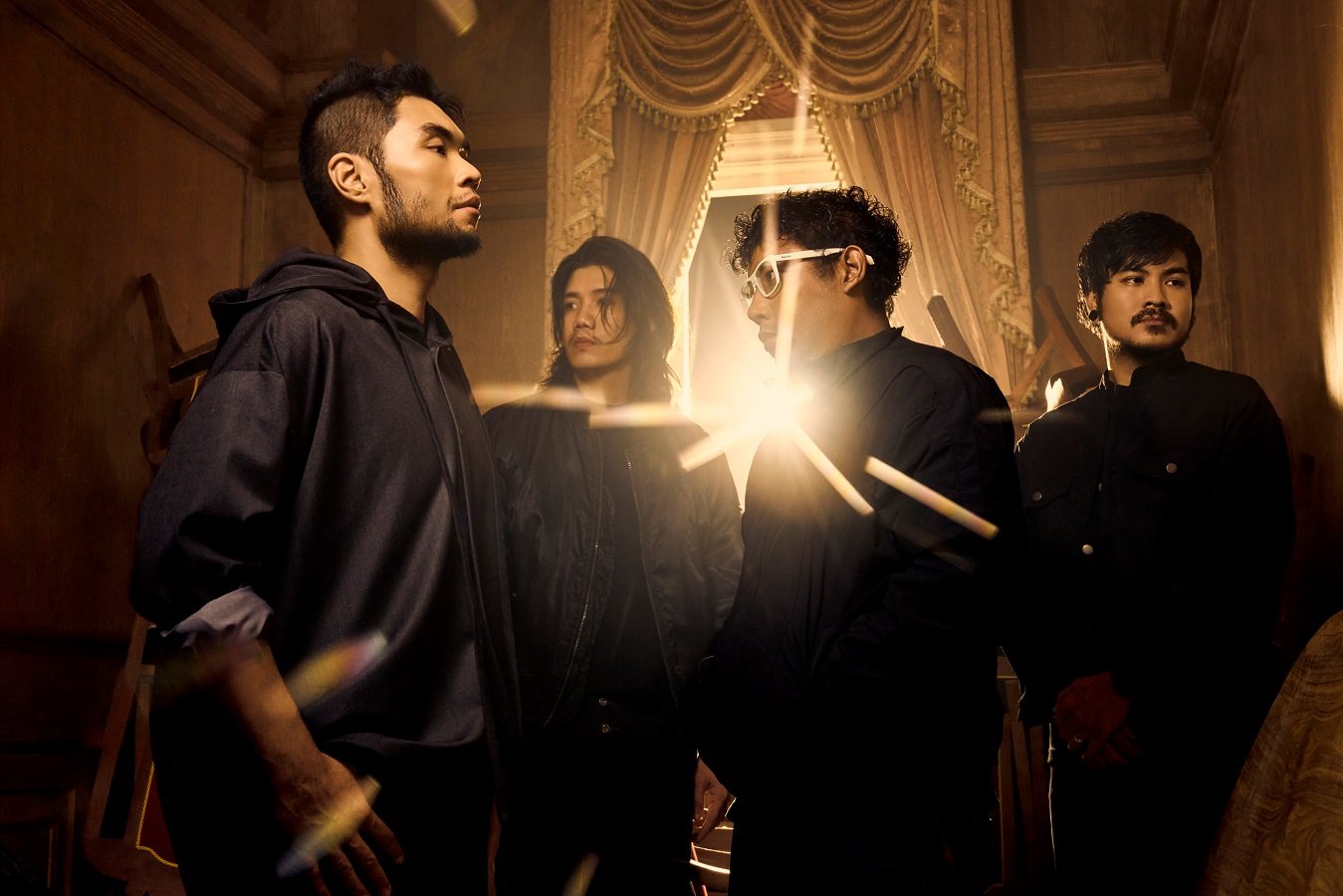 "ปรัศนี" การทดลองครั้งใหม่จาก 'The Darkest Romance' ที่ตั้งคำถามกับทุกความสัมพันธ์