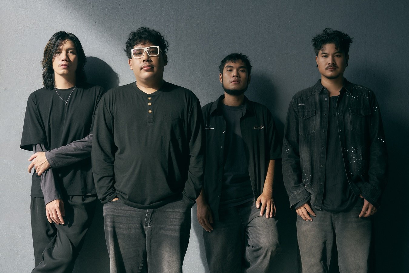 The Darkest Romance เปิดบันทึกบทใหม่ทางดนตรี กับซิงเกิลปลดปล่อยอารมณ์ "ไม่เห็นจะต้องอายเลยถ้าอยากจะร้องไห้" The Darkest Romance เปิดบันทึกบทใหม่ทางดนตรี กับซิงเกิลปลดปล่อยอารมณ์ "ไม่เห็นจะต้องอายเลยถ้าอยากจะร้องไห้"