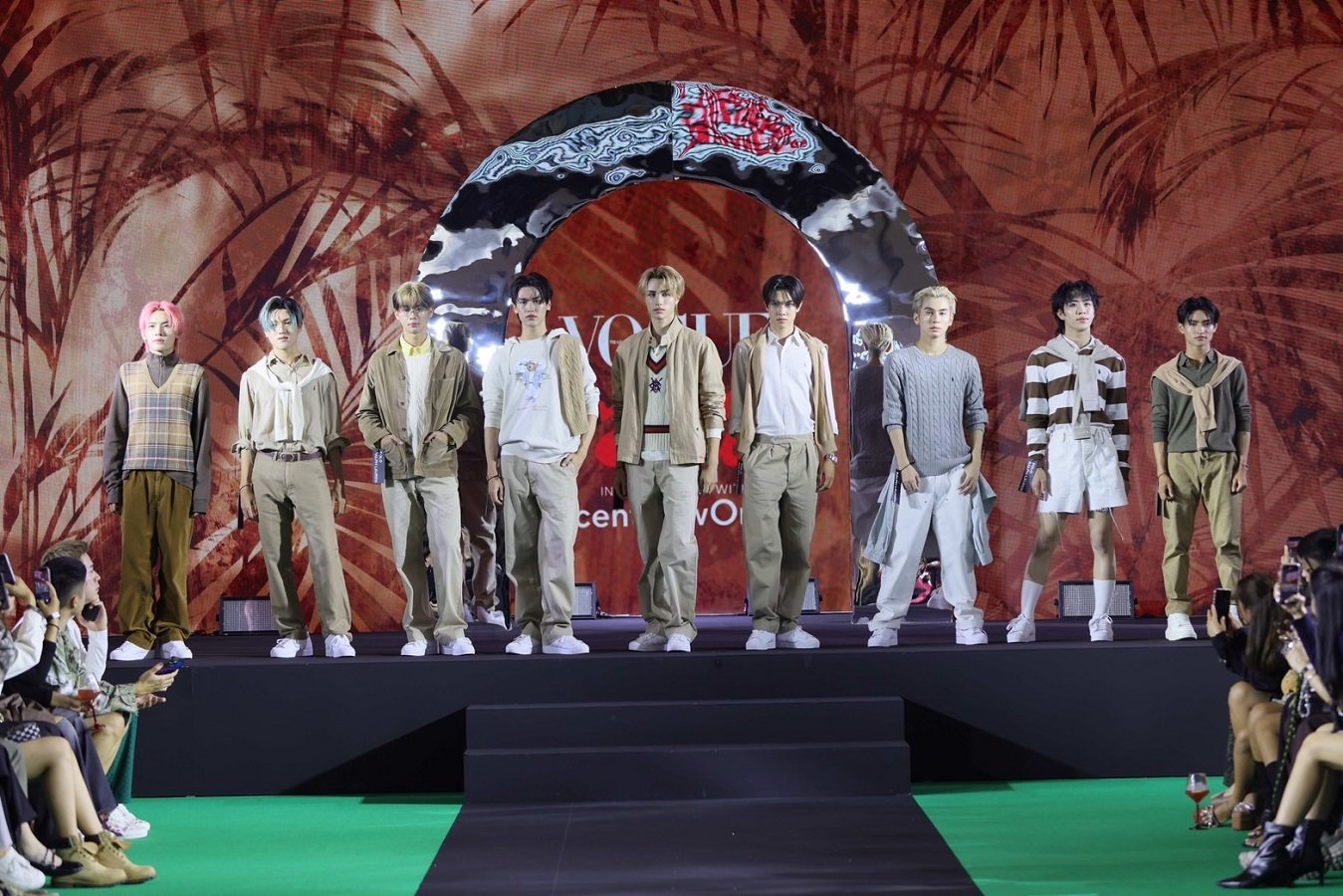 centralwOrld x Vogue Casting Call 2025 แจ้งเกิด Rising Stars แห่งวงการแฟชั่นไทย พร้อมเซอร์ไพรส์จากศิลปิน T-POP วง Dice บนรันเวย์ 