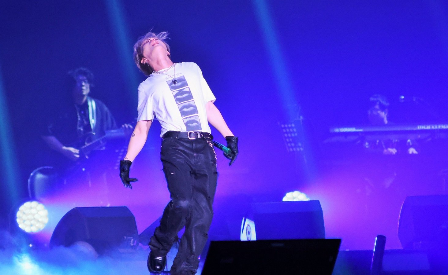 ดอกบัวชาบูบอสแจ! 'คิม แจจุง' สวมวิญญาณ Rock Star สุดเท่ เสิร์ฟเพอร์ฟอร์มสุดกร้าวใจพร้อมไลฟ์แบนด์ ใน "2025 KIM JAEJOONG ASIA TOUR CONCERT Beauty in Chaos in BANGKOK"