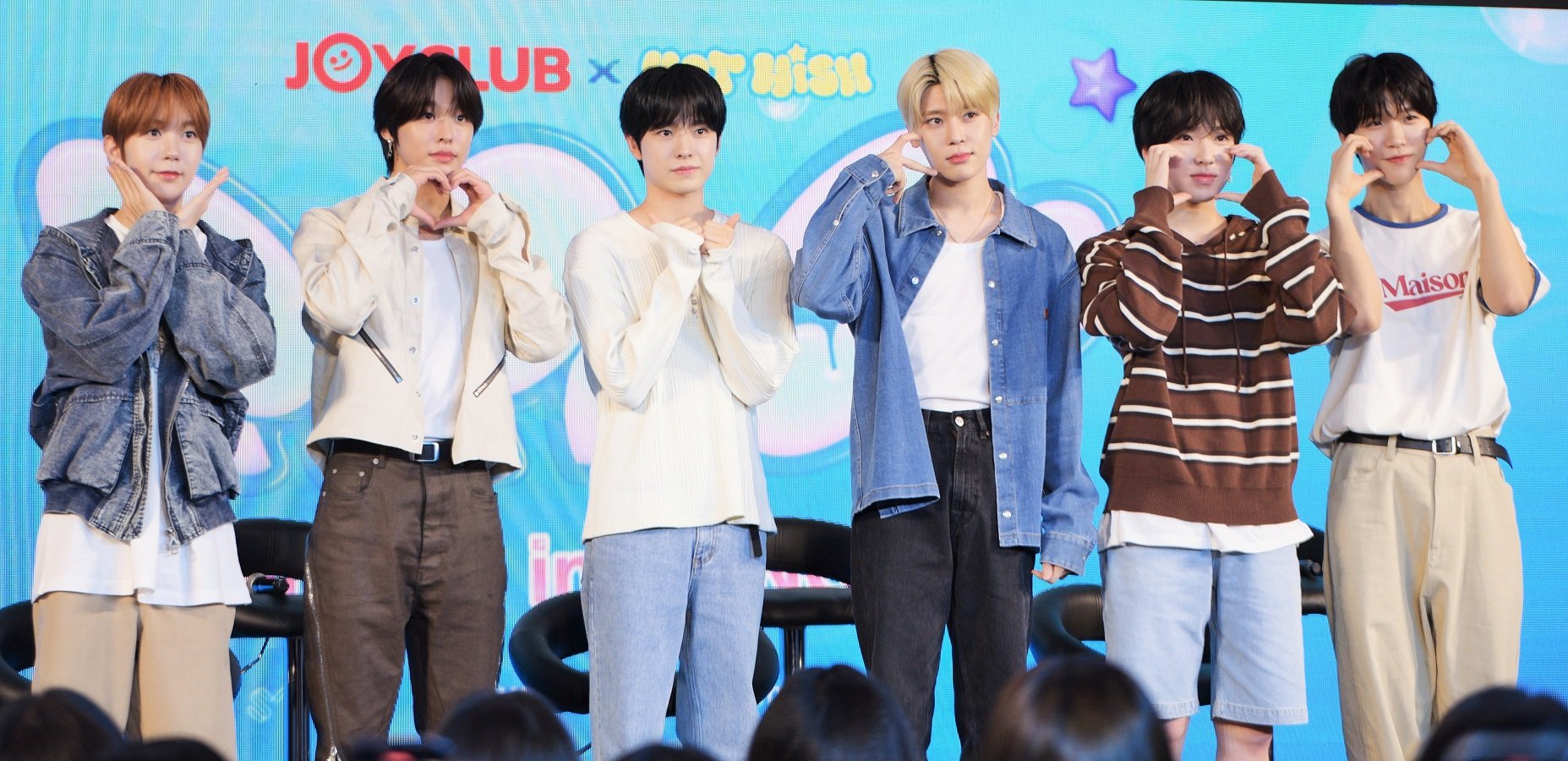 บูสต์บูสต์ไม่อ่อม! 'NCT WISH' ชวน 'N-Citizen' มาไขรหัสลับแห่งความสุข ให้ใจ 'poppop' (ป็อปป็อป) ไปด้วยกัน ในงานแถลงข่าว "2025 NCT WISH ASIA TOUR LOG in BANGKOK"