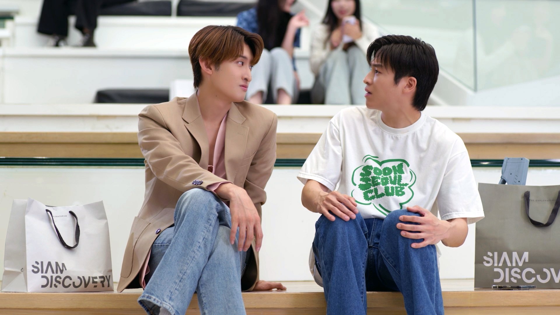 จาก "มิชชั่น" เป็น "หวั่นไหว"? จับพิรุธ 'โคจิ' แอบชอบ 'มาร์ช'!! จาก "มิชชั่น" เป็น "หวั่นไหว"? จับพิรุธ 'โคจิ' แอบชอบ 'มาร์ช'!!