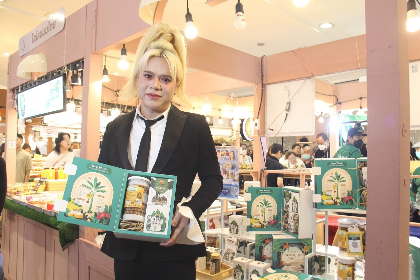 'เอ ไชยา' เปิดบูธ "ชุมชนมิตรรัก x 7HD สนับสนุนวิสาหกิจชุมชน" เสิร์ฟของเด็ด "มิตรรัก ทั่วไทย" ในงาน "A Fair  อร่อยเกรดเอ By เอ ศุภชัย" ตั้งแต่วันนี้-11 พ.ย.