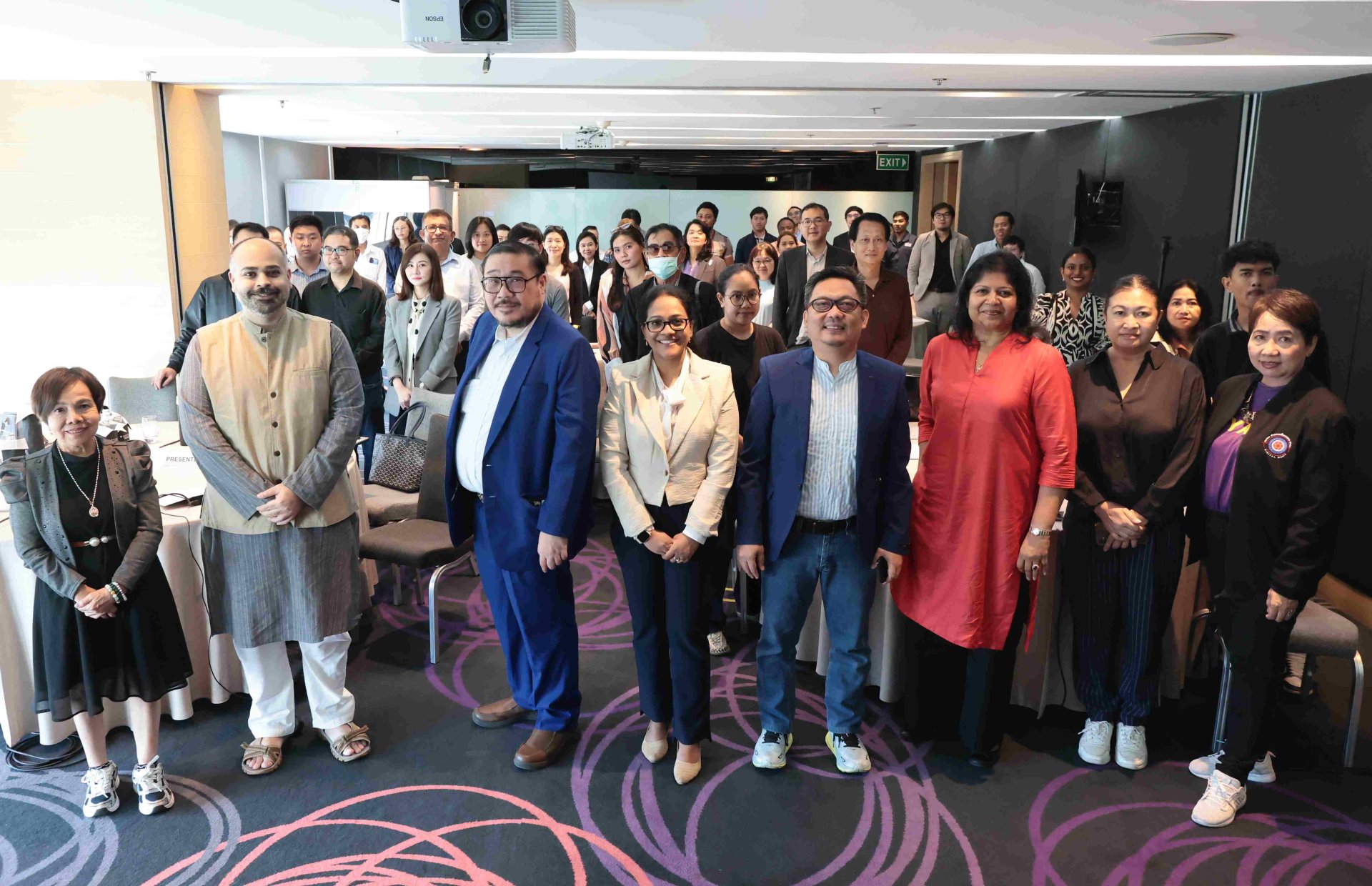 ครั้งแรกในเมืองไทย LIRNEasia จัดงาน "Data Governance in Thailand" ชวนภาครัฐ เอกชน นักวิชาการ แลกเปลี่ยนมุมมองด้านการกำหนดนโยบายข้อมูล และการออกแบบระบบธรรมาภิบาลข้อมูลในประเทศไทย