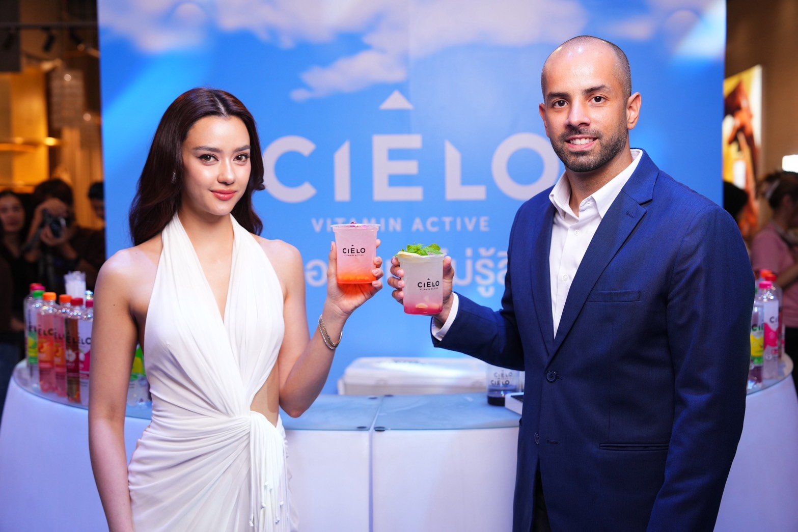 'อะแมนด้า ออบดัม' สวมบทสาวเฮลท์ตี้สุดจึ้ง! ขึ้นแท่นพรีเซนเตอร์ "CIELO" เครื่องดื่มวิตามินโซดาเจนใหม่ ชวนแฟนคลับ "เอนจอยแบบไม่รู้สึกผิด" กับ 2 รสชาติใหม่ล่าสุด