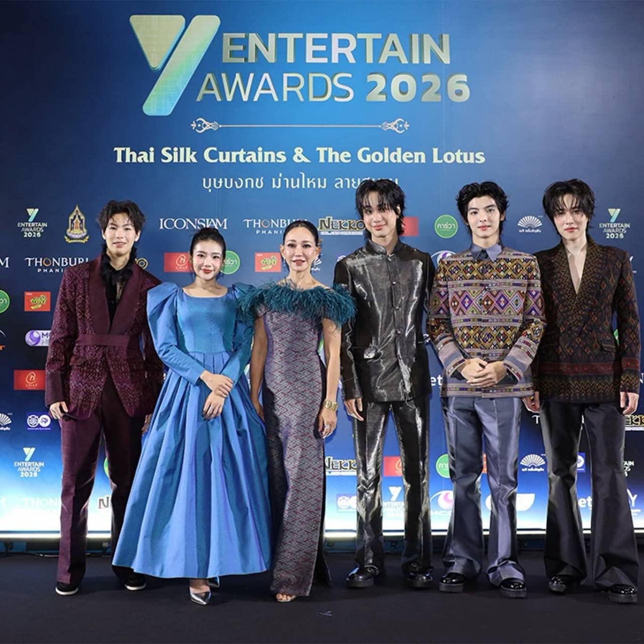 'ดี้ ปัทมา' นำทีมนักแสดง "แฟ้มรักต้องห้าม" ร่วมงาน Y Entertain Awards 2026 อวดลุคไทยสุดสง่า พร้อมอัปเดตฟีดแบ็กทีเซอร์สุดปัง กว่าแสนวิว!!!