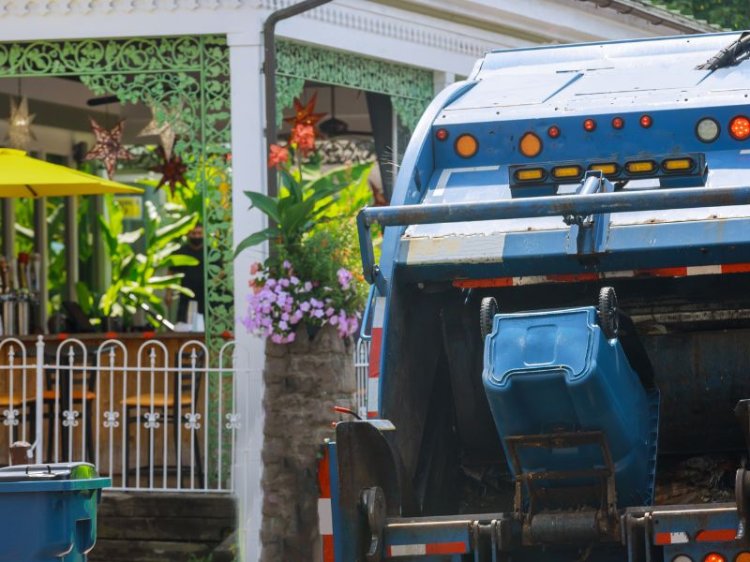 กำจัดขยะชุมชน