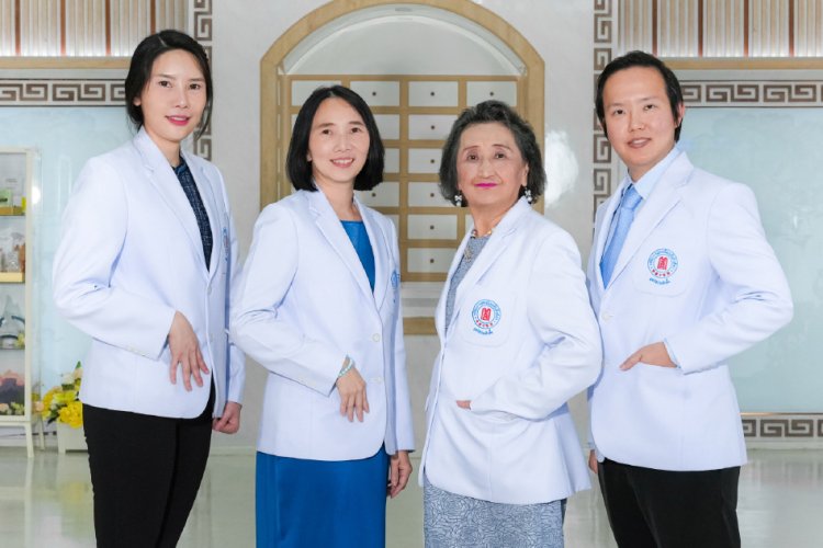 แพทย์จีนแผนกอายุรกรรมมะเร็ง