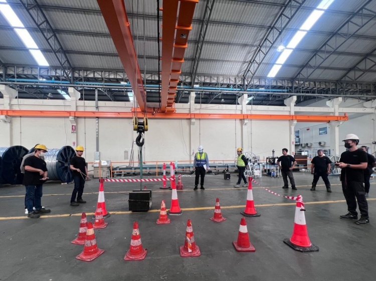 อบรมการใช้งานเครนไฟ้าและเครนโรงงาน