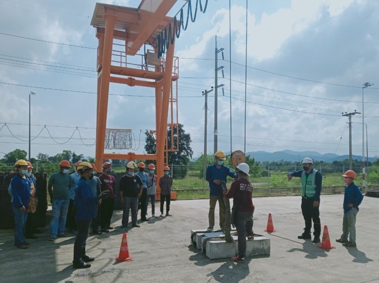 อบรมการใช้งานเครนไฟ้าและเครนโรงงาน