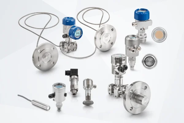 Pressure level transmitters 
