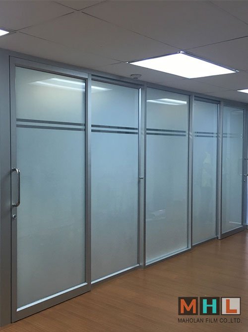 ฟิล์มฝ้าขาวขุ่น สติ๊กเกอร์ฝ้า ฟิล์มตกแต่งกระจกอาคาร ออฟฟิศ