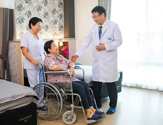 ให้คำปรึกษาผู้ป่วยก่อนกลับบ้าน