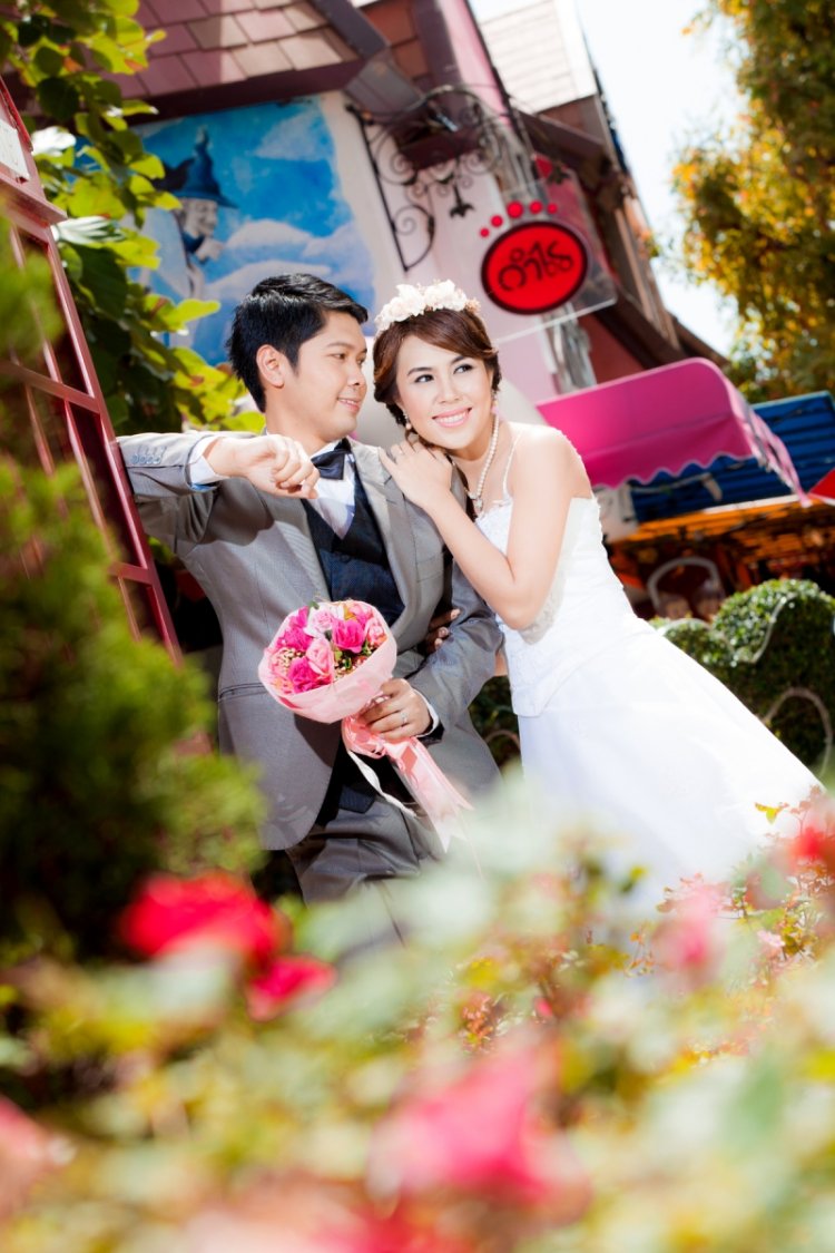 ถ่ายภาพแต่งงาน