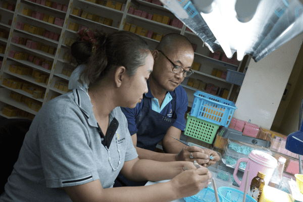 รับผลิตเครื่องประดับเงิน และทองเหลือง