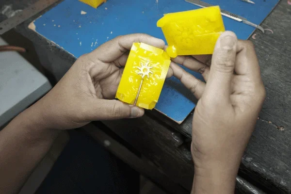 ผ่ายาง อัดก้อนยาง โรงหล่อเงินเฮียตี๋