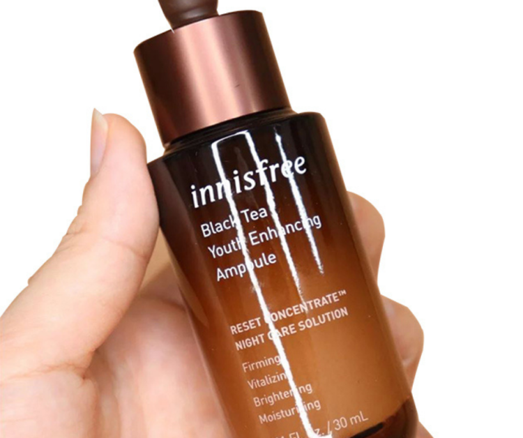 สติ๊กเกอร์PVC เครื่องสำอางค์ หมึกขาว