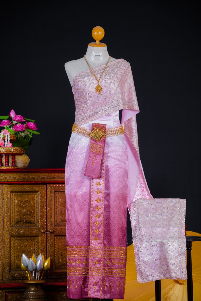 เช่าชุดแต่งงาน, เช่าชุดเจ้าสาว, เช่าชุดเจ้าบ่าว, เช่าชุดไทย, ชุดแฟชั่น