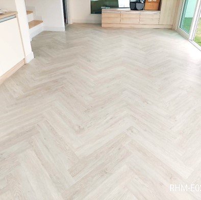 กระเบื้องยางลายก้างปลาราคา