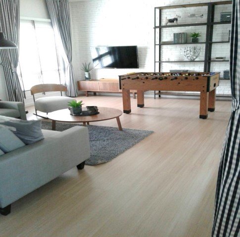 พื้นไม้ลามิเนตUNIXSCG8มิลราคาถูกสำหรับปูพื้นชั้นสองบ้านจัดสรร