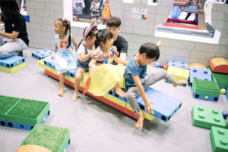 เด็กเล่น สนามเด็กเล่น indoor playground blixpop