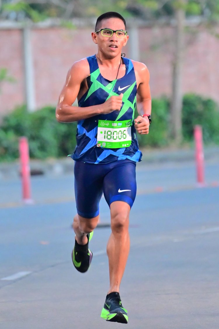 โยธิน ยาประจันทร์ ใช้แว่นรูดี้โปรเจค