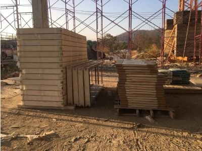 ประตูไฟเบอร์กลาสหน้างาน1