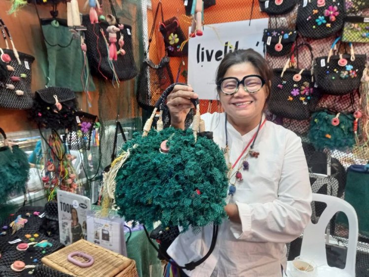 ชัญญาภัธต์ แก้วโสภา   ผู้ก่อตั้งแบรนด์ Live Like a Local