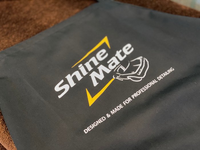 ผ้ากันเปื้อนคาร์แคร์