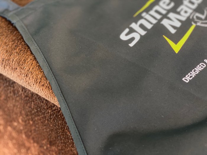 ผ้ากันเปื้อนคาร์แคร์