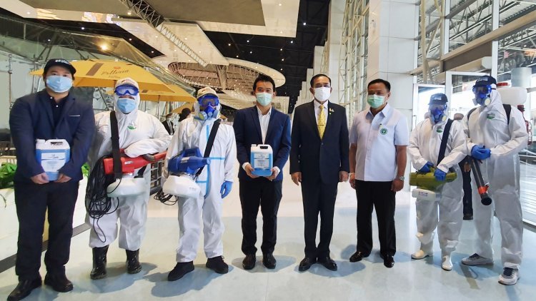  พ่นฆ่าเชื้อสนามบิน