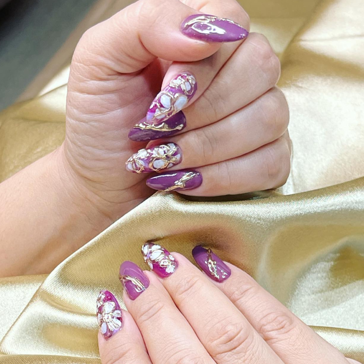 Beautyparadisebkk เราให้บริการด้านความงาม ทำเล็บ ต่อขนตา ฝังสีคิ้ว ฝังสีปาก แก้ไขความบกพร่องด้วยการสักเพื่อความงาม โดยผู้เชี่ยวชาญประสบการณ์กว่า 10 ปี