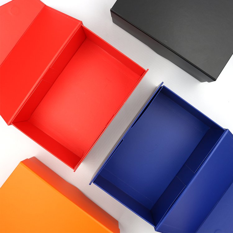 กล่องจั่วปังพร้อมแถบแม่เหล็ก สั่งผลิตพร้อมพิมพ์หรือสกรีนโลโก้บริษัท นำเสนอสินค้าหรือของขวัญอย่างหรูหรา เหมาะสำหรับเป็นของที่ระลึก