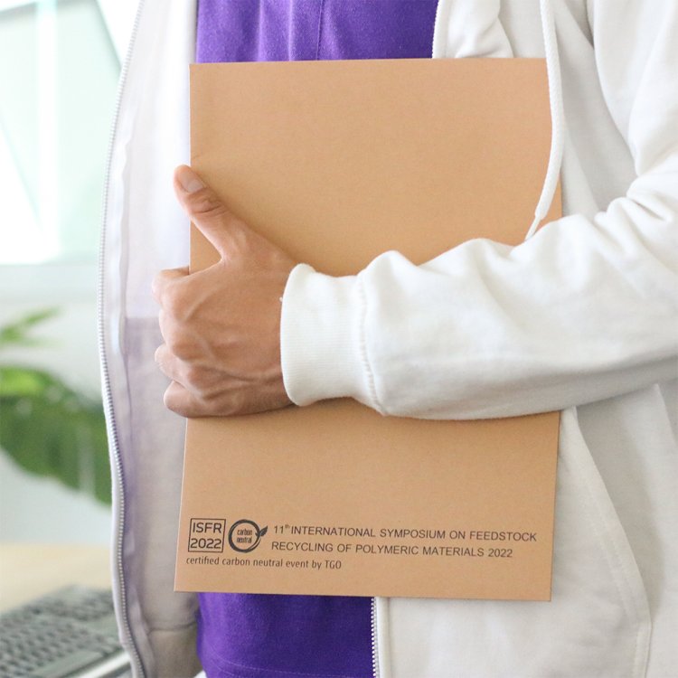 แฟ้มกระดาษคราฟท์พรีเมี่ยม พร้อมทำโลโก้บริษัท วัสดุกระดาษคราฟท์คุณภาพสูง ดีไซน์เรียบหรู มีสไตล์ ทนทาน น้ำหนักเบา จัดเก็บเอกสารได้ง่าย